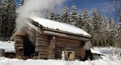 Aa Røykebadstua In Winter Brattlia Økogård