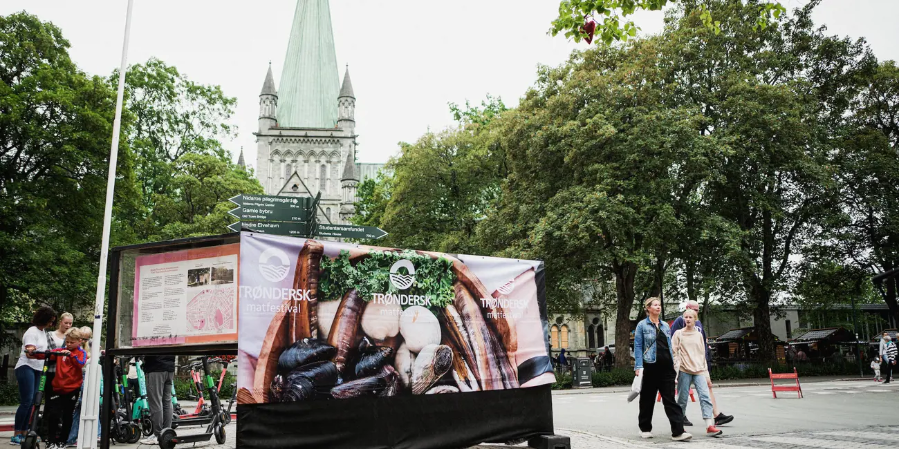 Matfestival Skilt Med Nidarosdomen